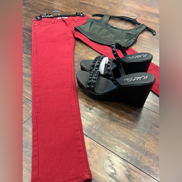 Please like this listing to be notified when I go live - Picture 4 of 6